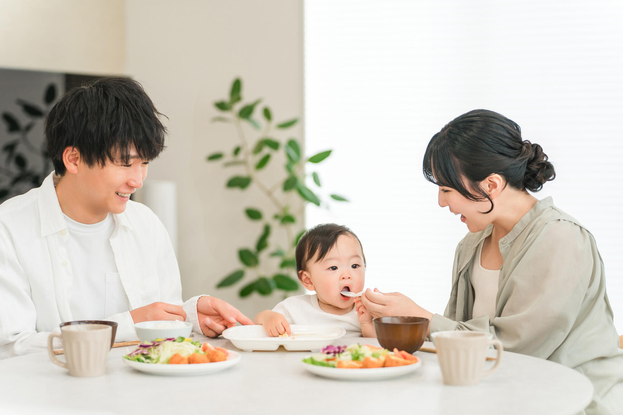 取り分け離乳食とは？メリットや月齢別のメニュー例を紹介
