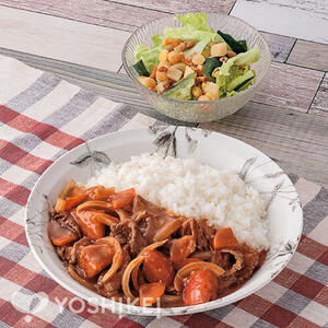 トマトビーフストロガノフ