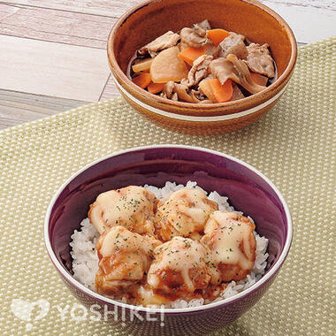 鶏肉のガーリックチーズ丼