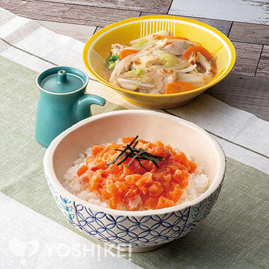 のせるだけ！サーモンたたき丼