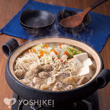 鶏肉と肉団子のちゃんこ鍋