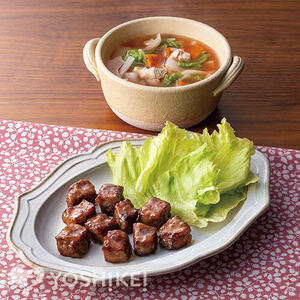 包丁いらず！オニオンソースの牛サイコロステーキ（成型肉）