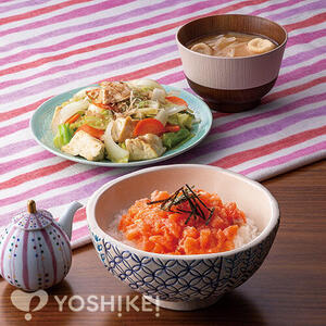 包丁いらず！のせるだけ！サーモンたたき丼