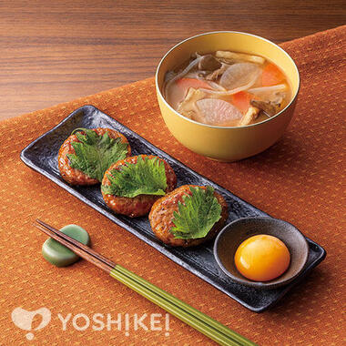 包丁いらず!甘辛軟骨入り鶏つくね~卵黄添え~