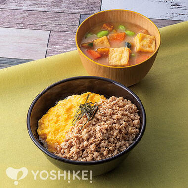 包丁いらず！ふわふわ卵の鶏そぼろ丼