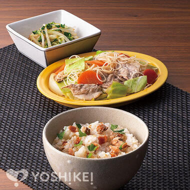 包丁いらず！秋鮭の梅しそ混ぜごはん