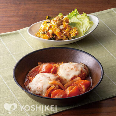 味付け簡単!チーズトマトひれかつ煮(成型肉)