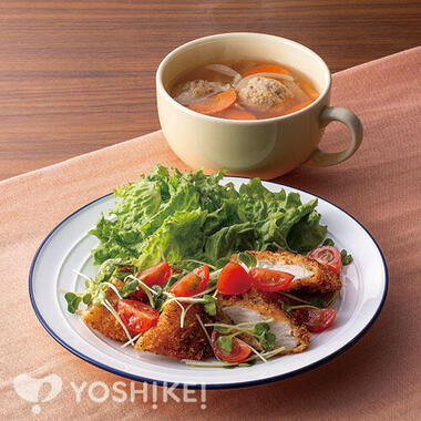 ナポリピザ風チキンカツレツ～フレッシュトマトソース～