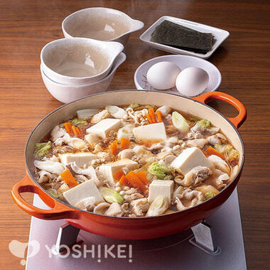 〆まで美味しい!Wお肉の焼あごだし鍋