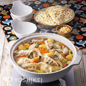 水餃子入りカレー鍋～〆はチーズカレーうどんで～