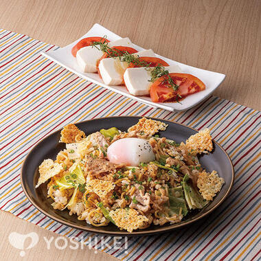 パリパリチーズの温玉そばめし