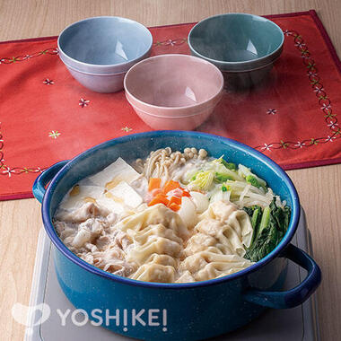 豚肉とワンタンの中華白湯鍋