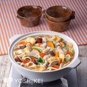 山梨名物！たっぷり野菜のもちもちほうとう