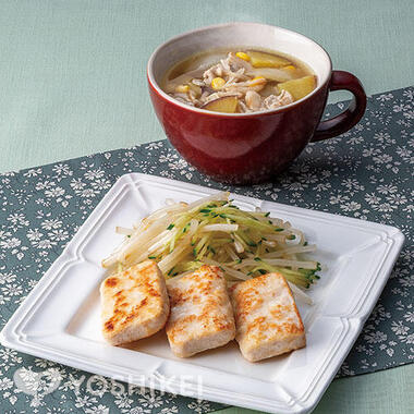 チーズ入り華味鳥のステーキ(成型肉)