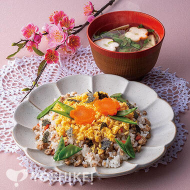 肉そぼろの彩りちらし寿司