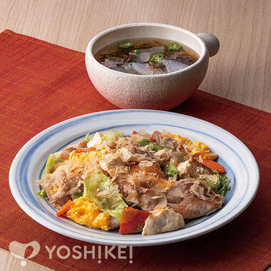 たれで決まる！豚肉とレタスの塩麹チャンプルー