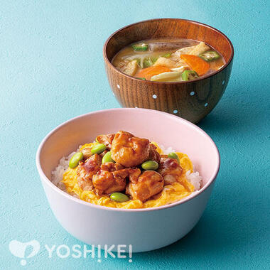 てりやきチキンの三色丼