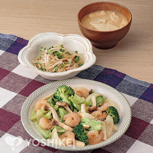 海老とレタスのシャキシャキ炒め