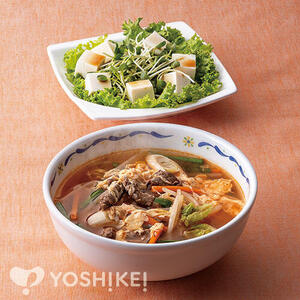 １／２日分の野菜が摂れる！ユッケジャンスープ