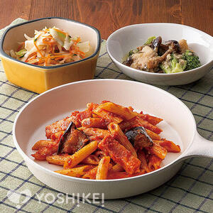 ペンネリガーテの厚切りベーコンと茄子のトマトソース