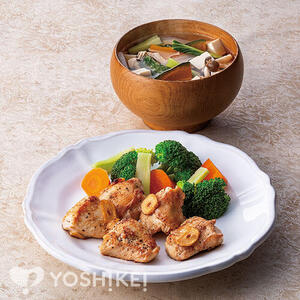 鶏肉のガーリック醤油ソテー