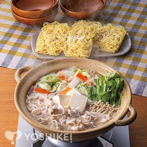 和豚もちぶた　濃厚しょうゆとんこつ鍋