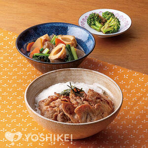 麦とハーブの三元豚とろろ丼