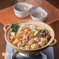 健康鶏の焙煎ごまみそ鍋