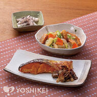 三陸産銀鮭の照り焼き
