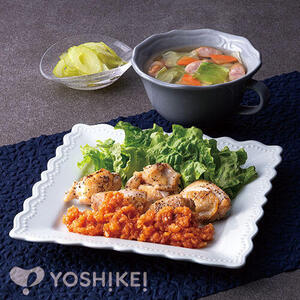 チキンのトマトガーリックソースがけ
