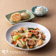 えびと野菜の黒こしょう炒め
